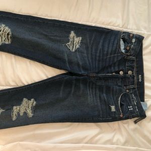 BDG Urban Outfitters ripped Mom Jeans